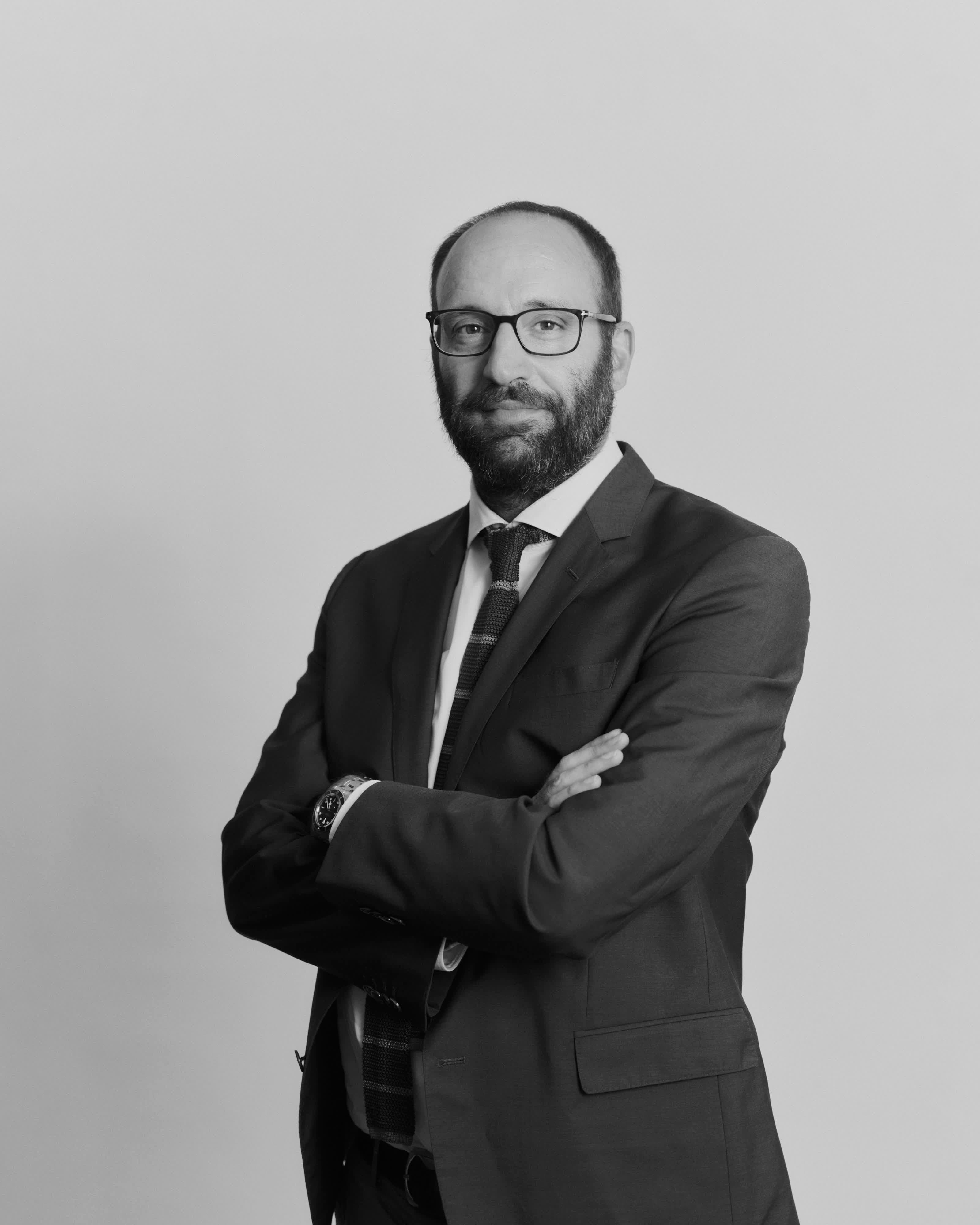 Foto professionale di Ottavio Grande - Ingegnere e membro del team di Circle Legal Group specializzato in consulenza legale